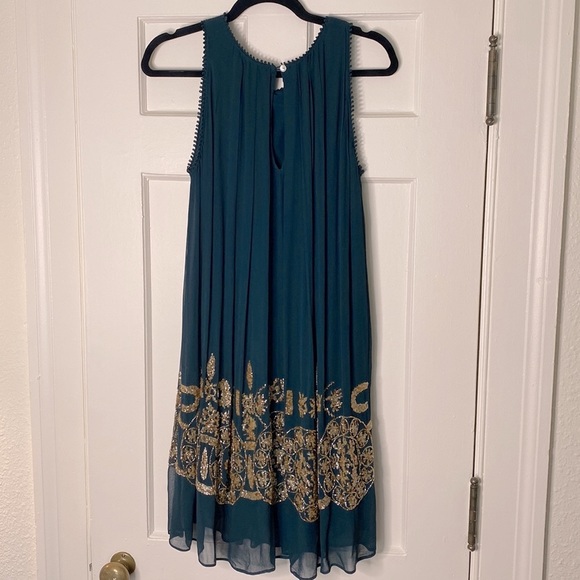 Anthropologie dress, dark green with metallic beading details,never worn. Size 6 - Picture 3 of 4